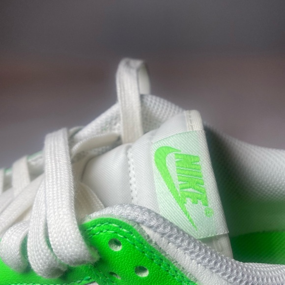 Nike Men's Green and White Athletic Shoes - Picture 9 of 10